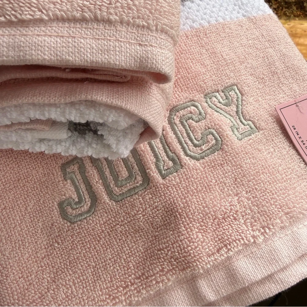 NWT Juicy Couture Pink Towel Set Bath Towel + 2 Hand Towels Spa Bathroom